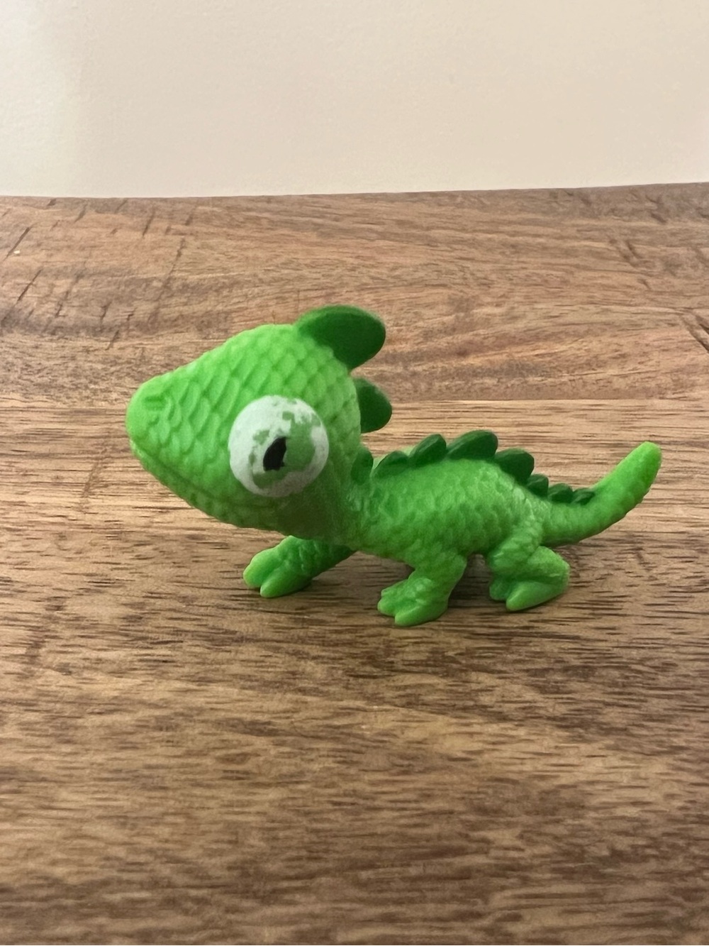 PJ Masks Pet Figurine LIONEL Lizard 1.5” Inches